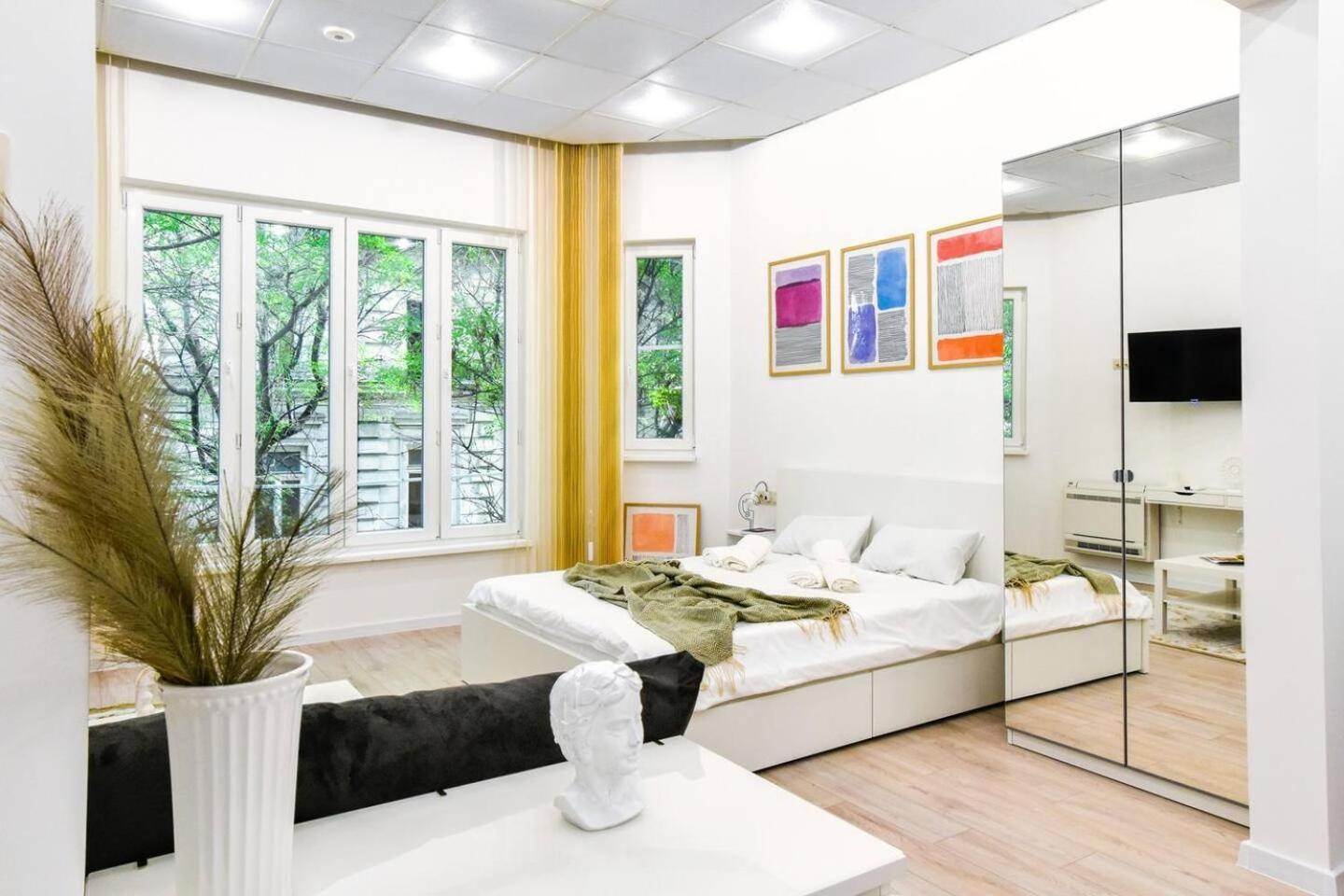 Duplex Condo Prime Location 2Bth 2 Studios ソフィア エクステリア 写真